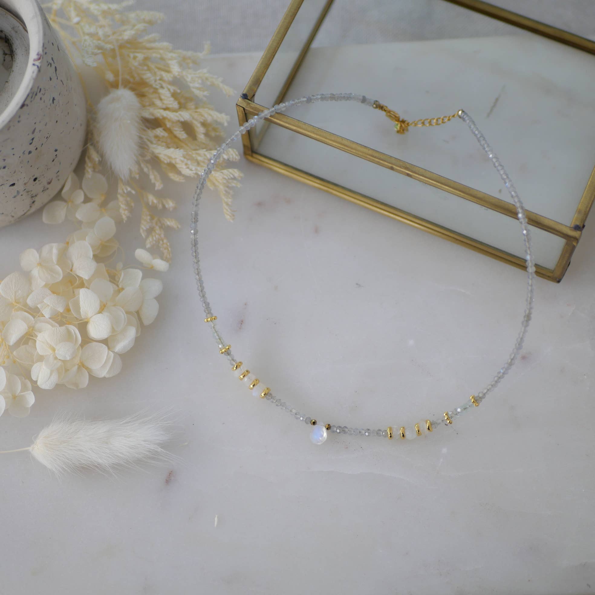 GINANDGER – wholesale Beaded/pearl necklace – NECKLACE DEVAK LABRADORITE AND MOONSTONE2