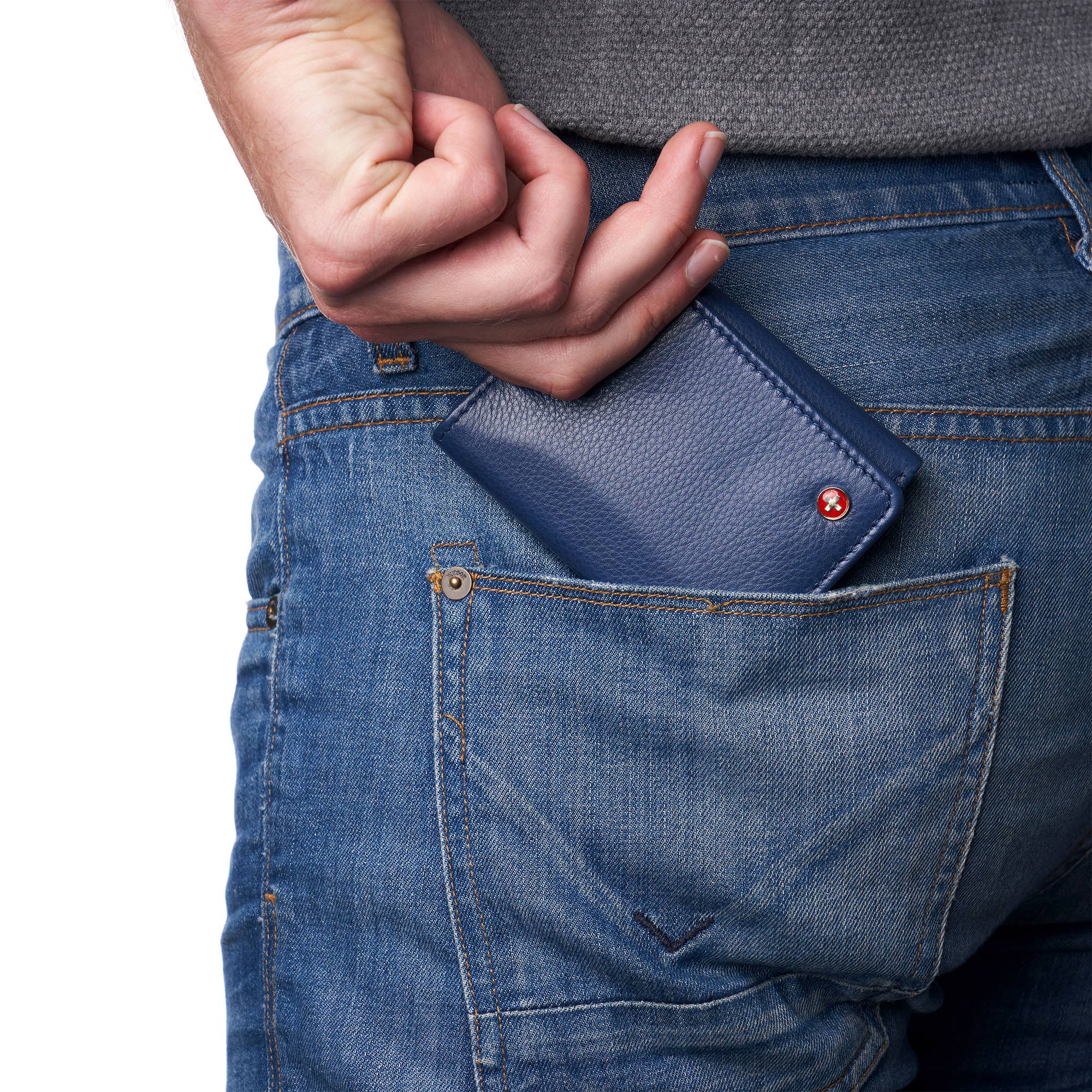 Alpine Swiss – wholesale Wallet - Men’s – Mens Leon Trifold Wallet RFID Safe Bifold Genuine Leather ID18