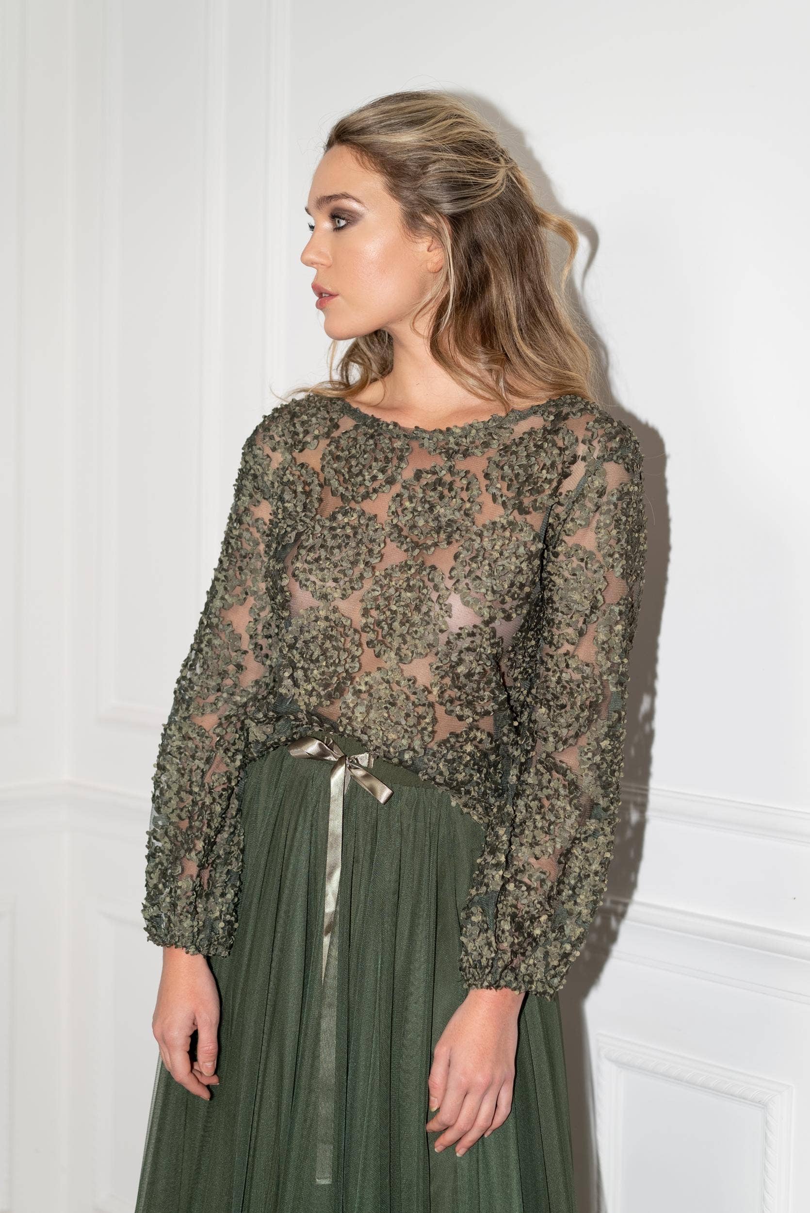 CHOKLATE PARIS - Wholesale Blouse - Women's - Textured rosette blouse (S/M-M/L) - CK0802216