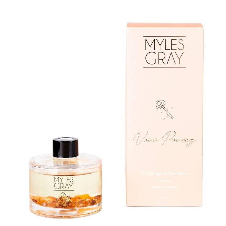 Vous Pouvez | The Diffuser of Confidence for wholesale by Myles Gray