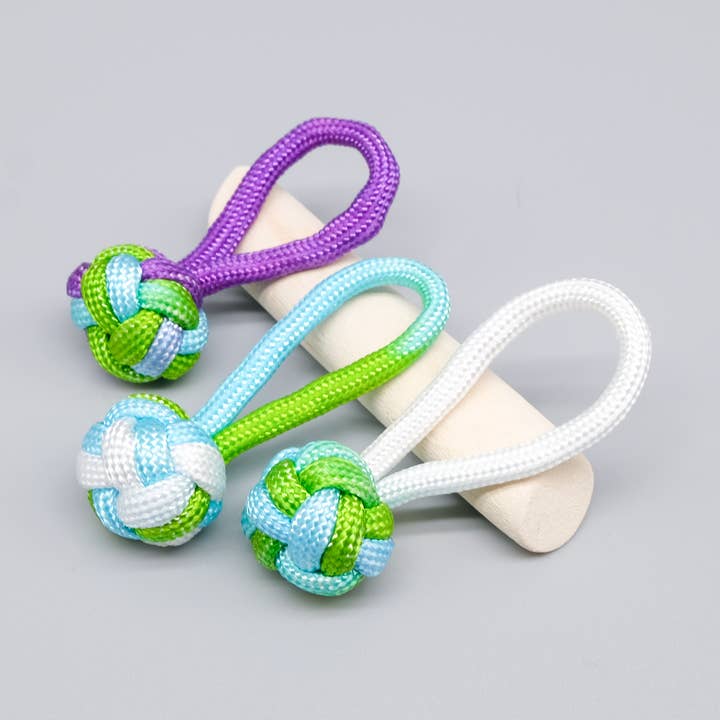 Porte clés en paracorde multicolore pastel pour la vente par La Fabrique du Noeud
