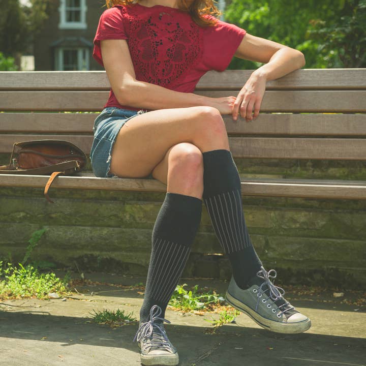 The American Gift Company (TAGCO) - Wholesale Socks – Unisex - TRAVEL DVT SOCKS - BLUE9