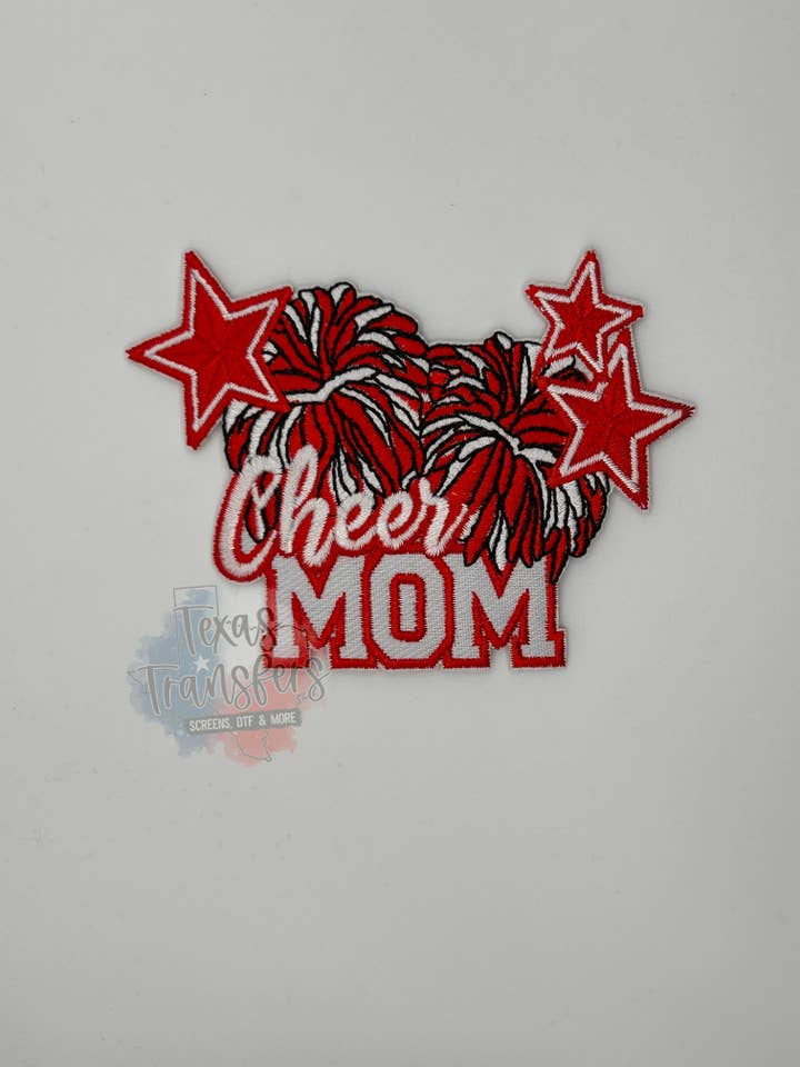 Patch thermocollant rouge "Cheer Mom" pour la vente par Texas Transfers