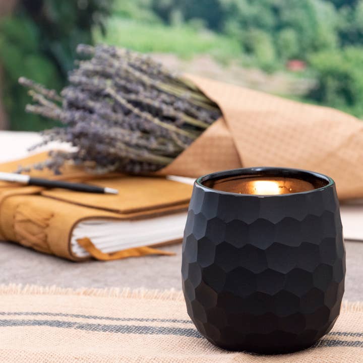 Andaluca - Wholesale Jar/Filled Candle - Botanique Luxe 16 oz Black Candle7