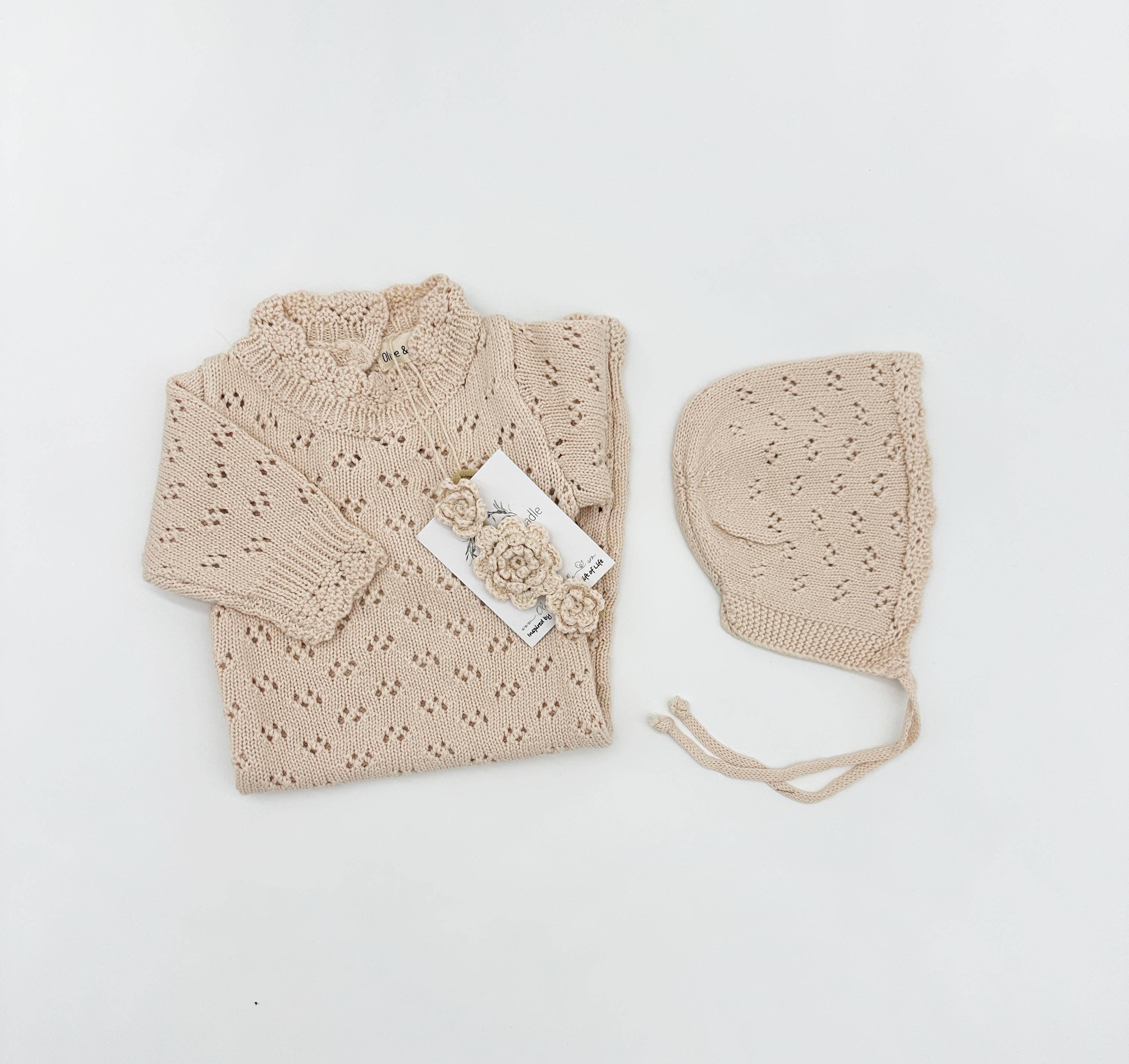 OLIVE & CRADLE - Venta al por mayor Conjunto de ropa - Bebés - Conjunto Grace de punto para recién bebé de 2 piezas4