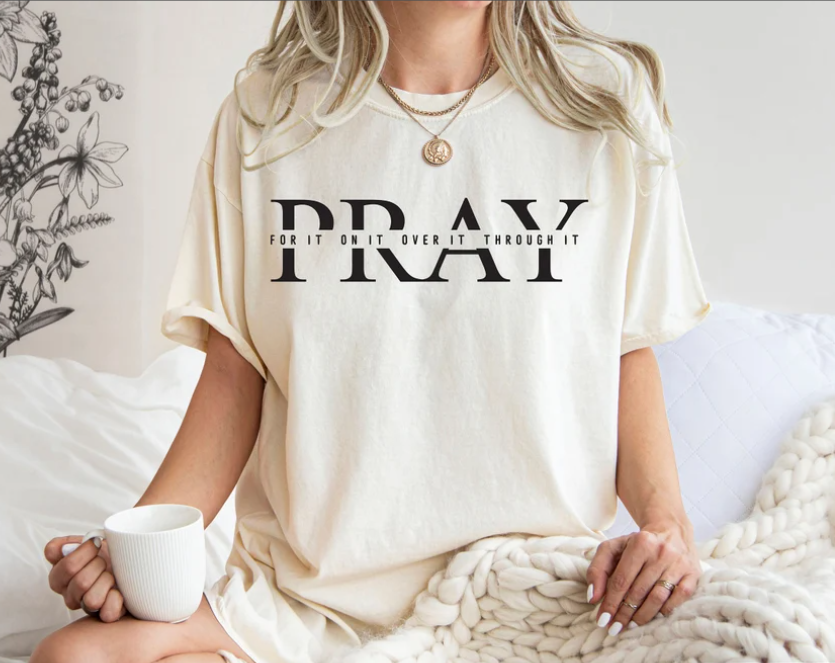 Eleven Fashion - Wholesale T-Shirt (Graphic) - Unisex - Pray For It On It Over It Through It Shirt0