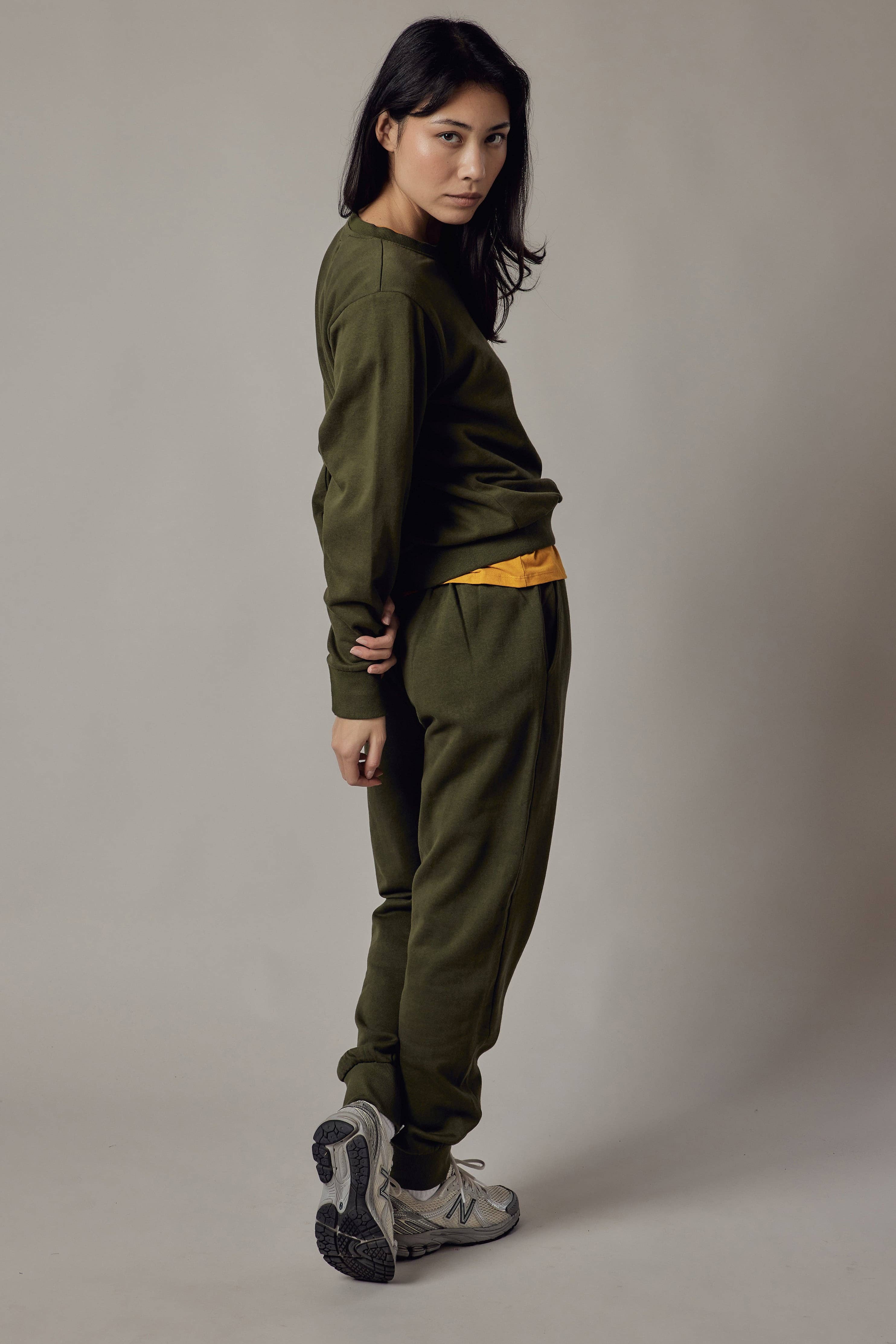 Military Green Crew Neck Sweatshirt for wholesale on Faire1