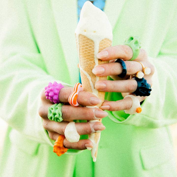 SUAGONGO - Wholesale Cocktail/Statement Ring - Iridescent ALMADRABA