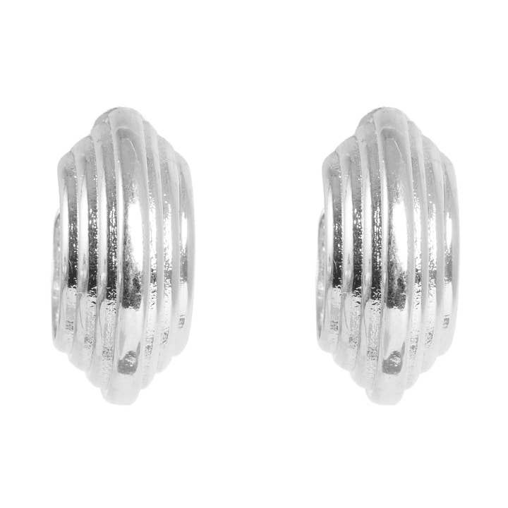 Boucles d'oreilles créoles en argent Grace L pour la vente par A&C Oslo