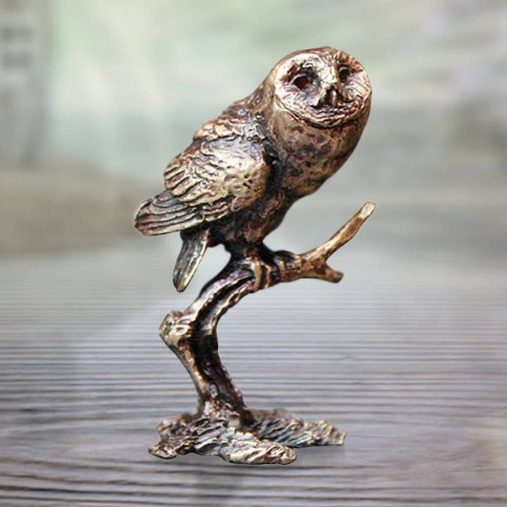 Búho leonado de bronce en miniatura Butler & Peach (2059) para venta al por mayor de Richard Cooper Bronze