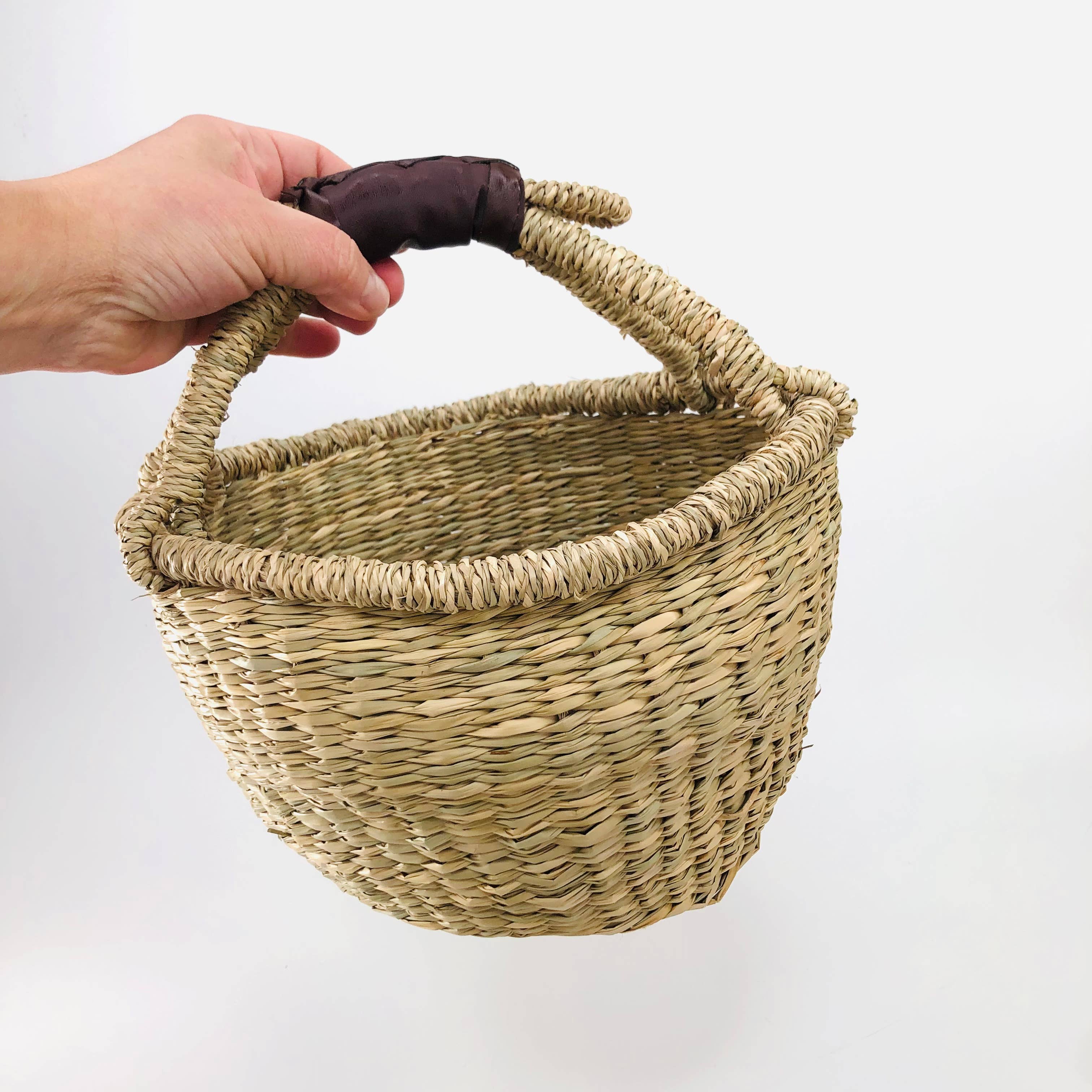 GreenWave - Wholesale Basket - Bolga handwoven natural seagrass boho basket0