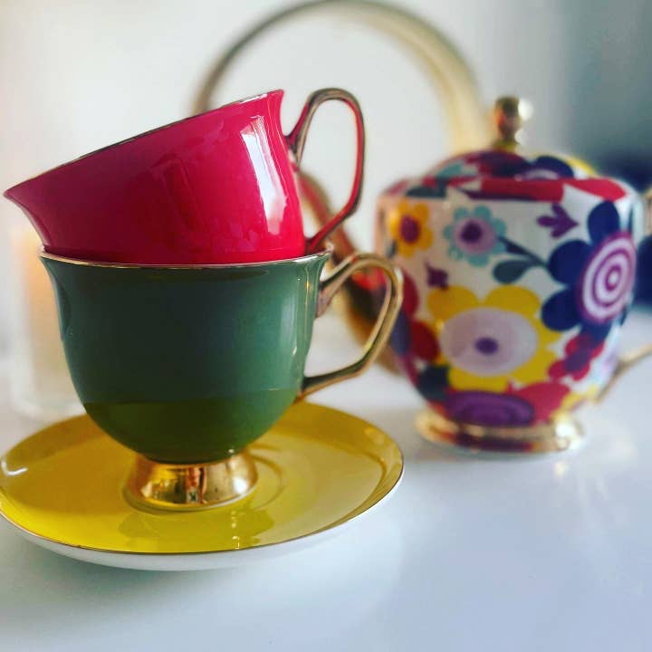 LyndalT - Wholesale Coffee/Tea Cup - XL Olive Green Teacup and Saucer - 375mL1