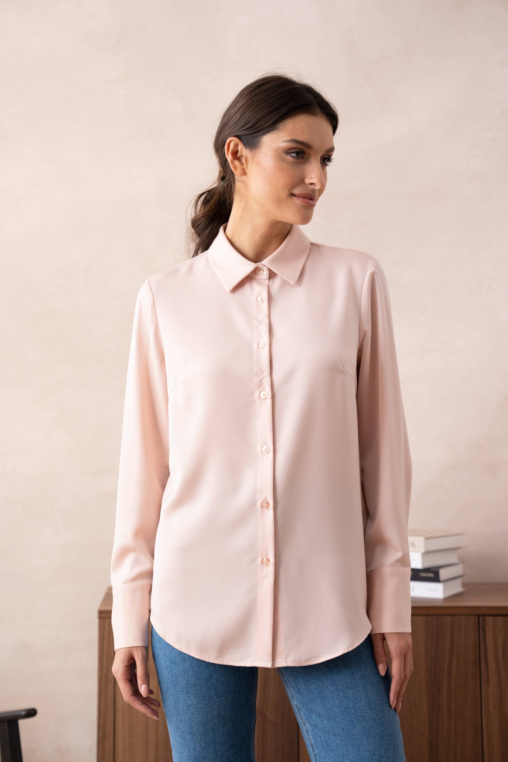 Attentif Paris - Wholesale Button Down Shirt - Women's - Satin shirt with classic notched collar54
