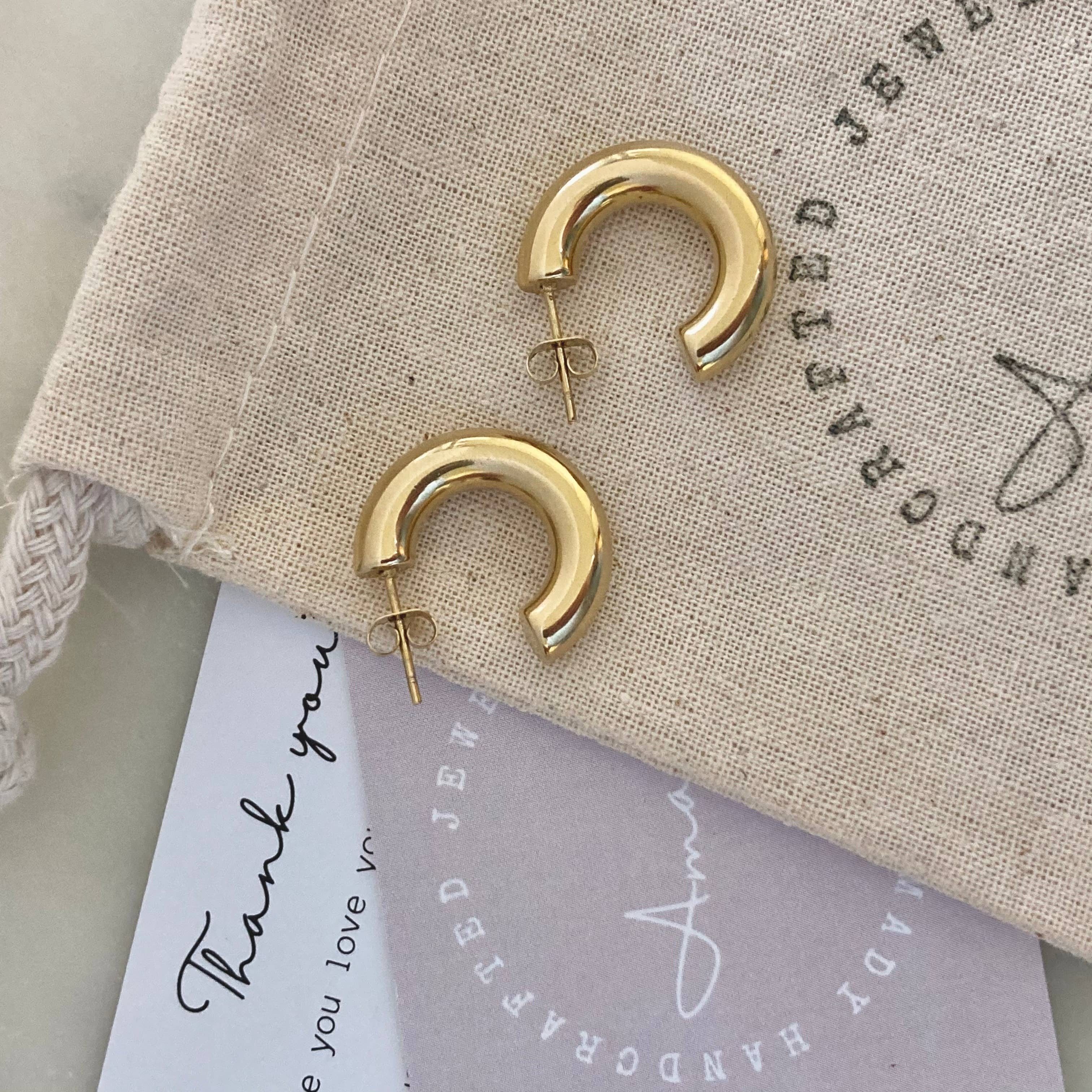 Amady Jewelry - Wholesale Hoop Earrings - 18k Gold Plated 20mm Hoops 20mm Lightweight Waterproof5