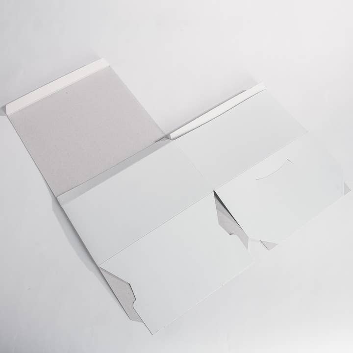 KaKyCo - Wholesale Hat Box - White paper square hat box | HB51832