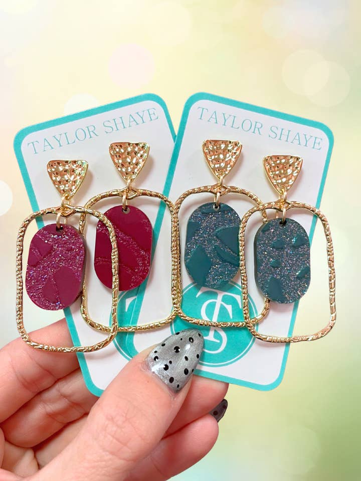 Créoles Ovales Étincelantes d'Automne pour la vente par Taylor Shaye Designs