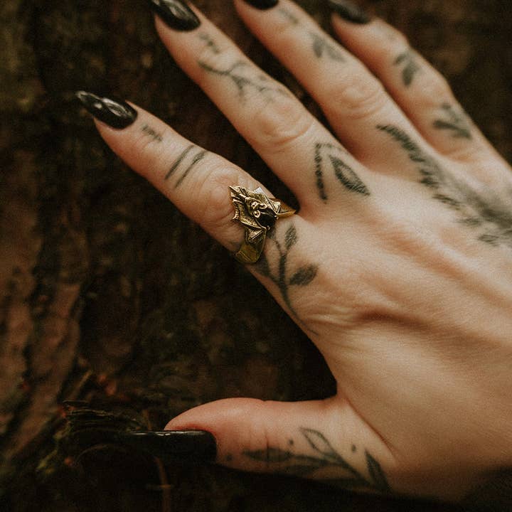 Mysticum Luna - Vendita all'ingrosso Anelli cocktail/statement - Anello d'Oro Pipistrello Oscura Notte1