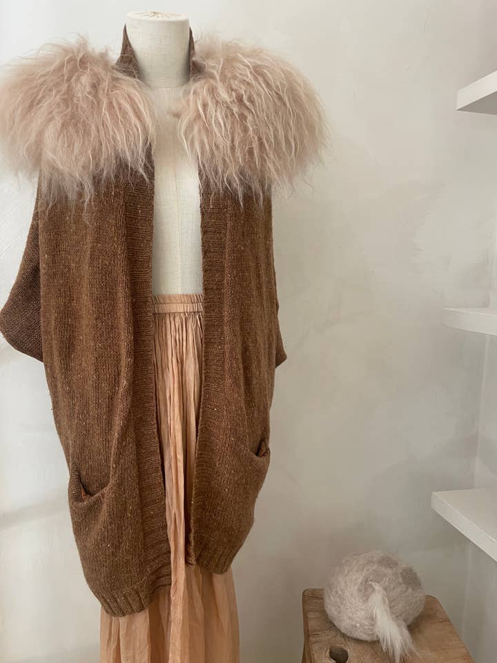 HoogaHooga - Wholesale Fur/Faux Fur Coat - Women's - Icelandic Sheepskin Furry