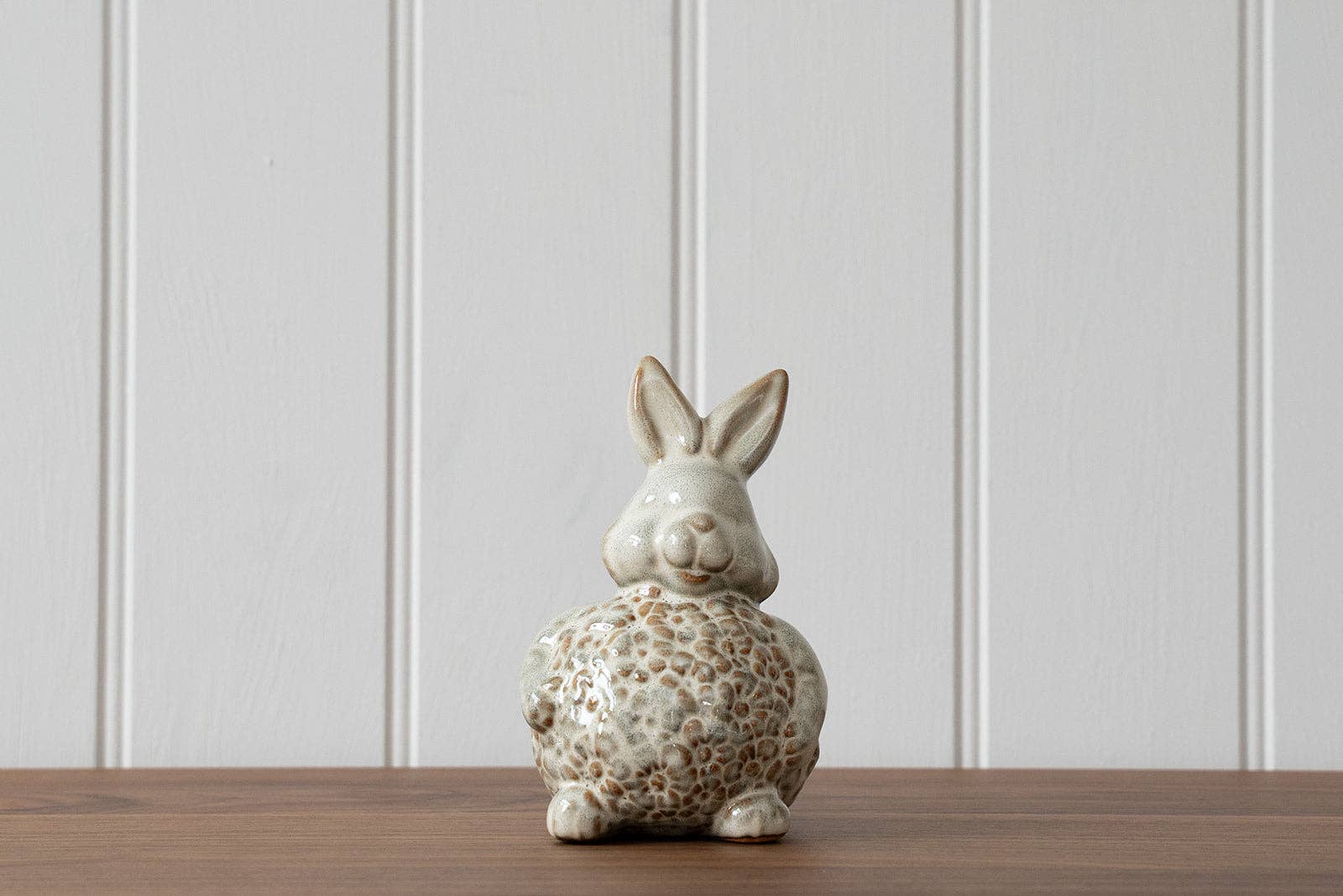We Love Seasons Ltd – wholesale Decorative figurine – Medium Light Brown Ceramic Easter Bunny