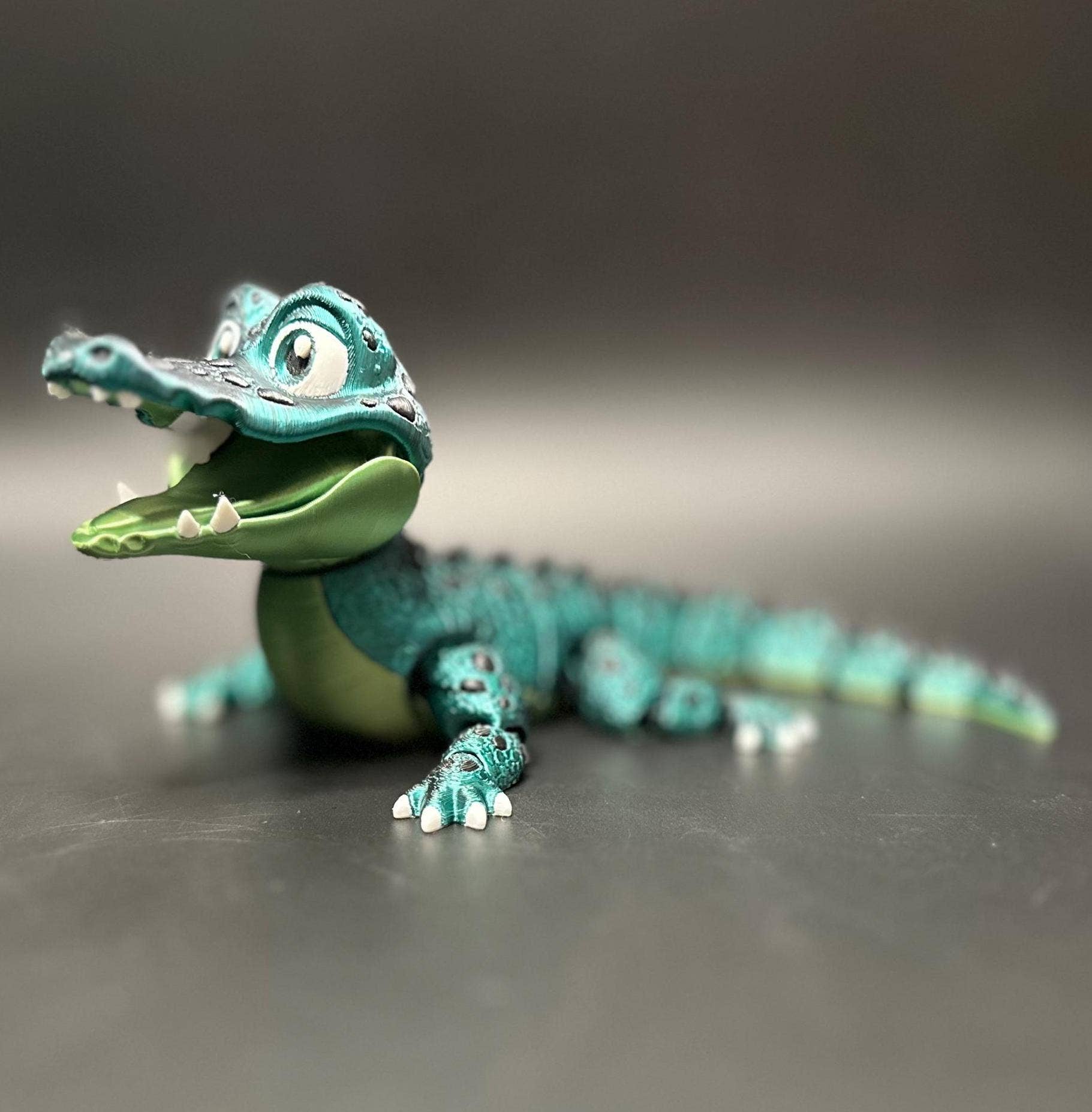 <3 Studio - Vendita all'ingrosso Figurina giocattolo - Bambini - Figura Articolata di Coccodrillo per Amanti dei Croc1