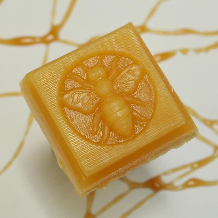 Cera de abejas pura de Zambia - 28 g para venta al por mayor de Zambeezi