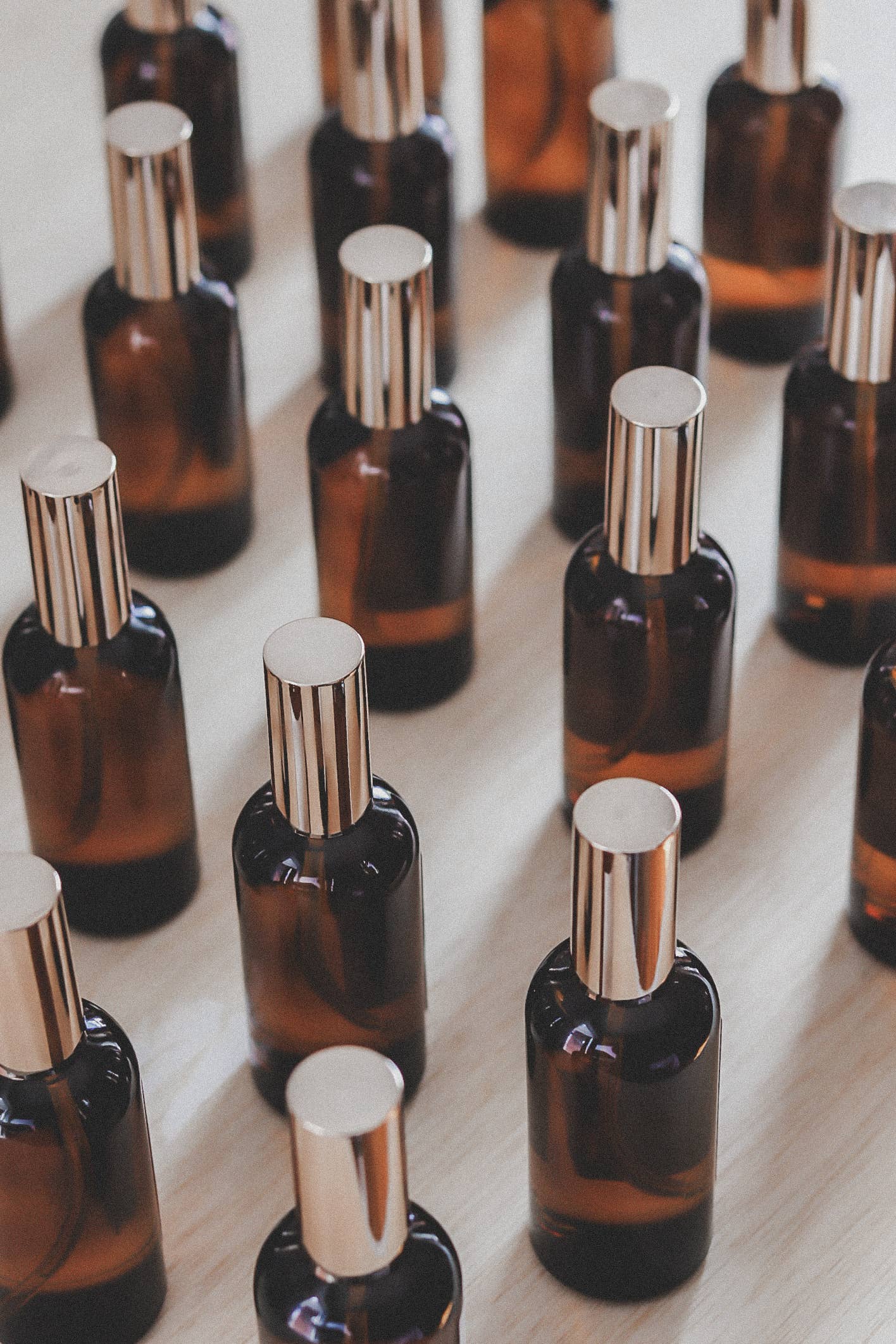 Luceria Candle Co. – wholesale Rums- och linnespray – White Label Kropps- och Rumsprayer | Bärnstensflaskor | Inga Etiketter2