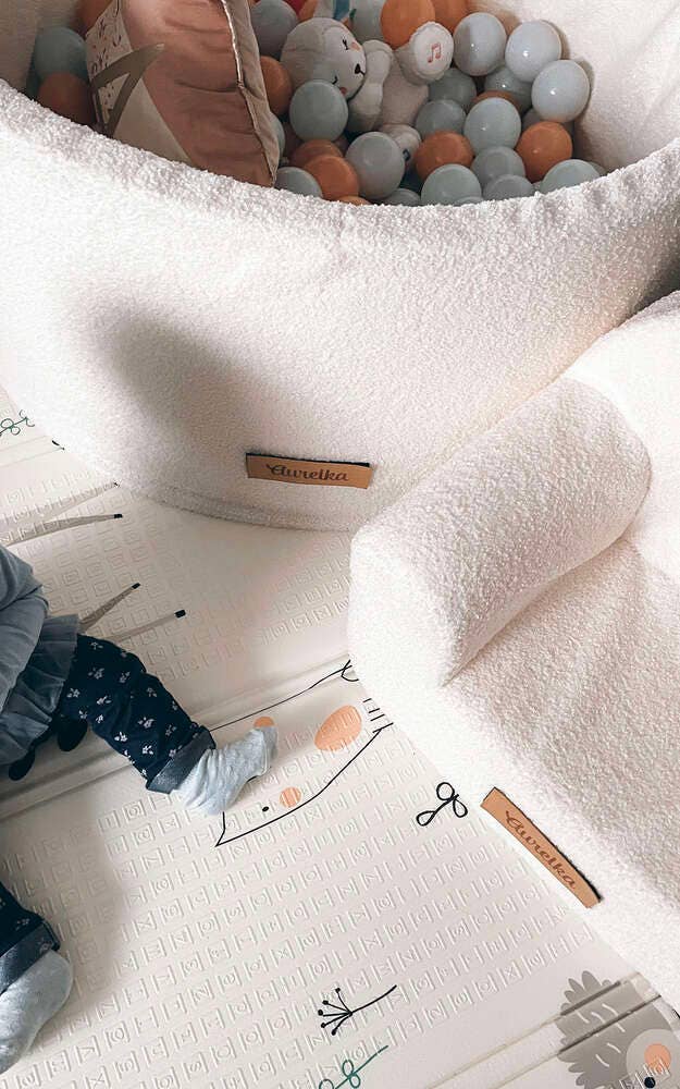 TreeToys – Großhandel Spielzeugset – Kinder – Bällebad - Teddy White Inkl. 200 Bälle1