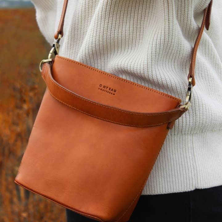 O My Bag - Wholesale Shoulder Bag - Women's - Leather Bag Bobbi Bucket Midi - Cognac Classic Leather