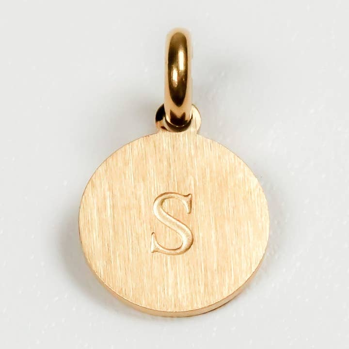 „S” -bedeltje voor wholesale door The Inspiration Company