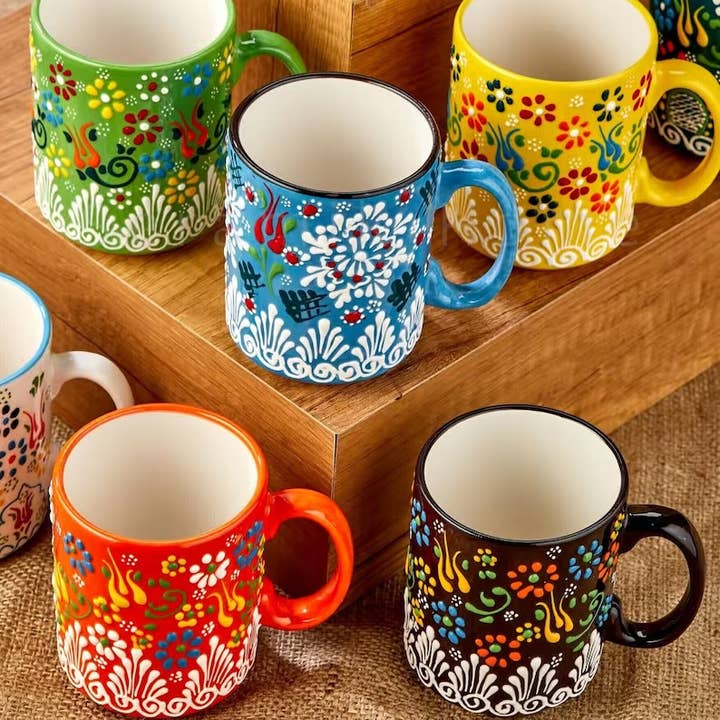 Set da 10 Tazze in Ceramica Turca Tradizionale - Assortite per la vendita all'ingrosso da parte di Mediterranean Collection
