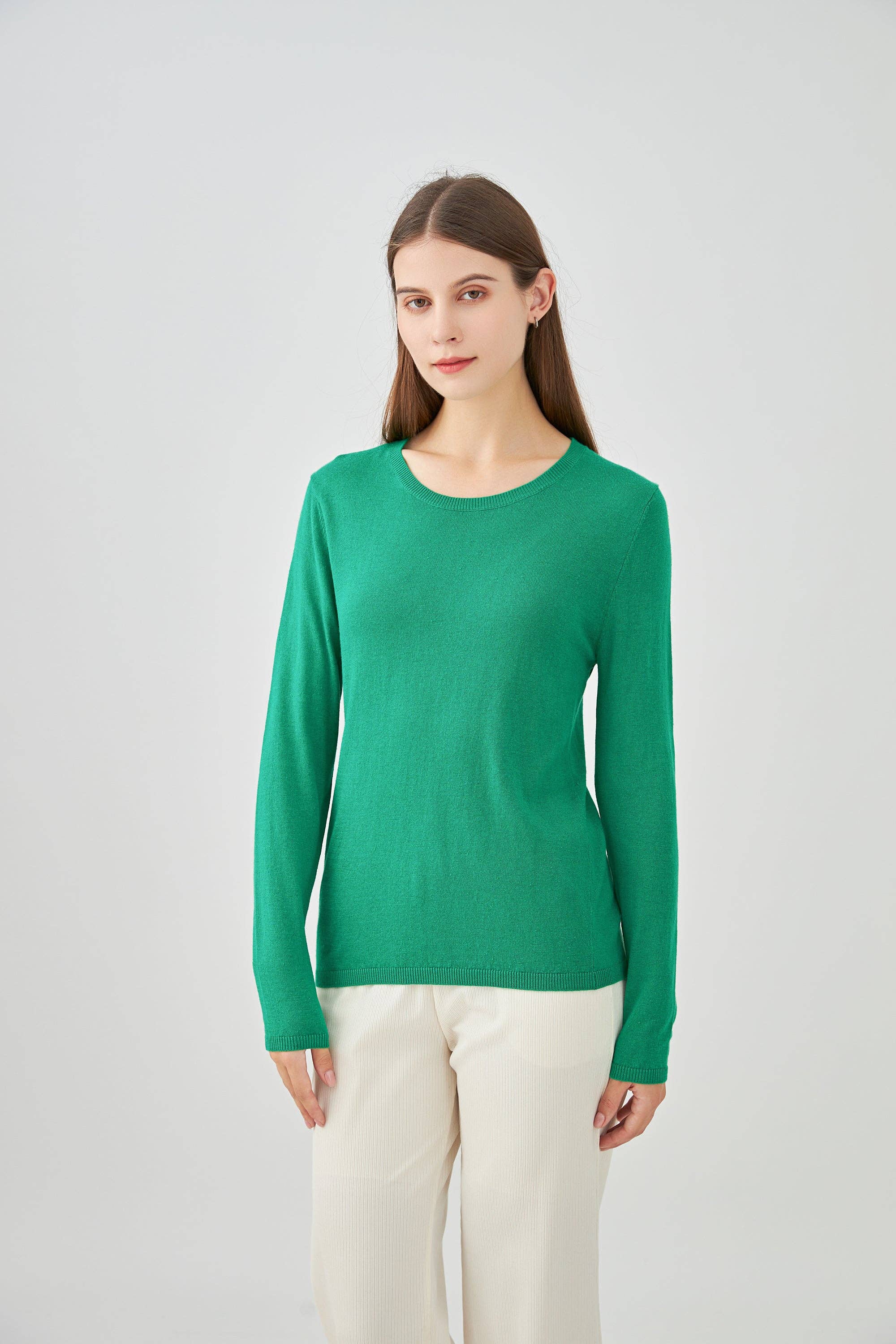jw.atelier - Wholesale Knit Sweater - Women's - Round neck sweater in silk and cashmere21