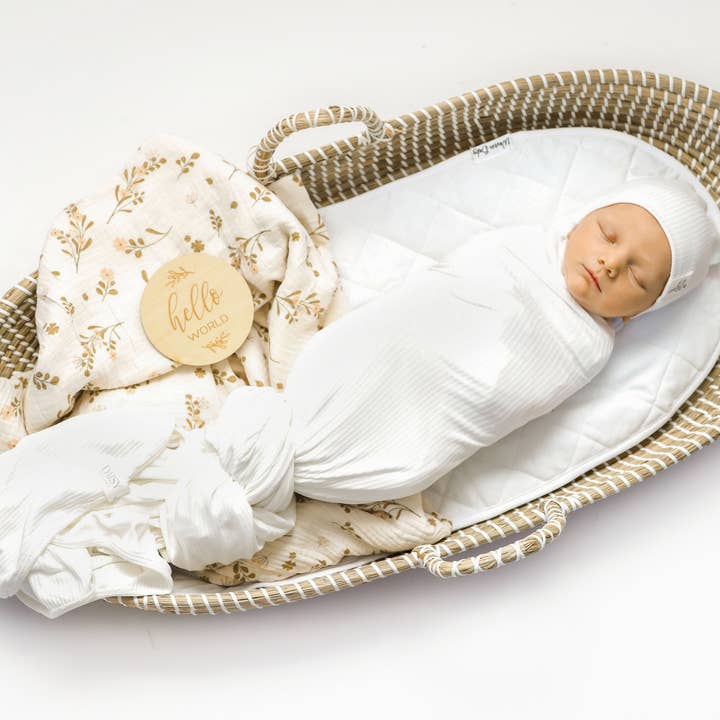 Baby's first moment set - Cloud white for wholesale by Daisy Gift Box