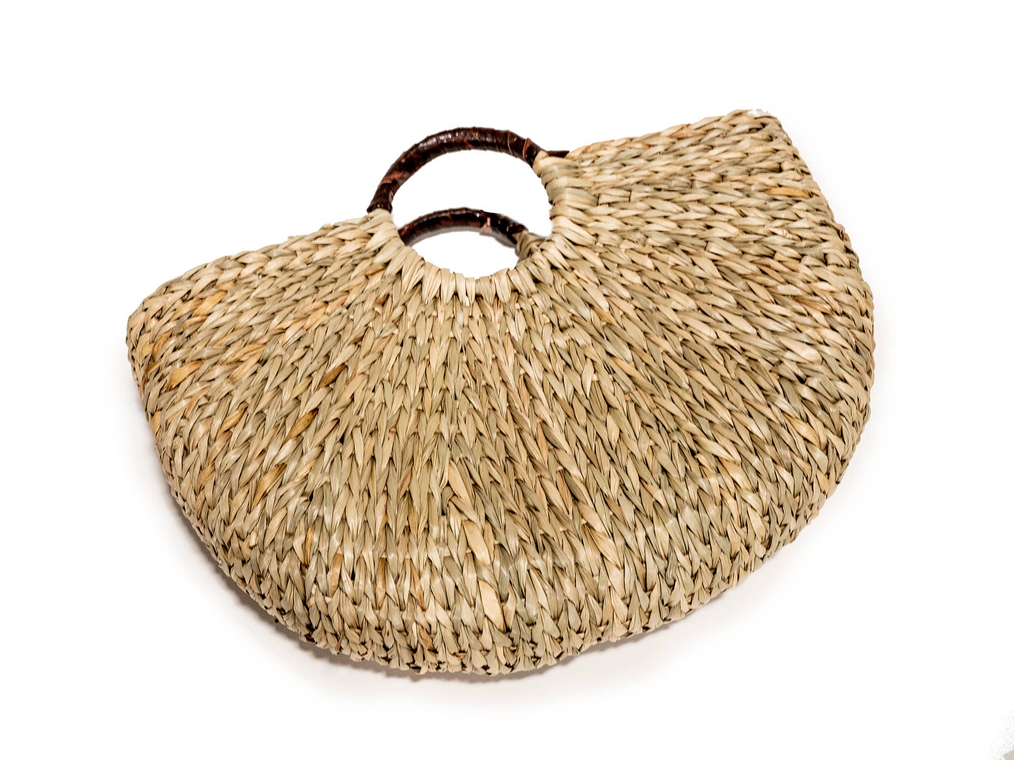 SOHUMAN – Großhandel Tragetasche – Damen – Geflochtener Korb mit rundem braunem Griff aus Raffia und Leder9