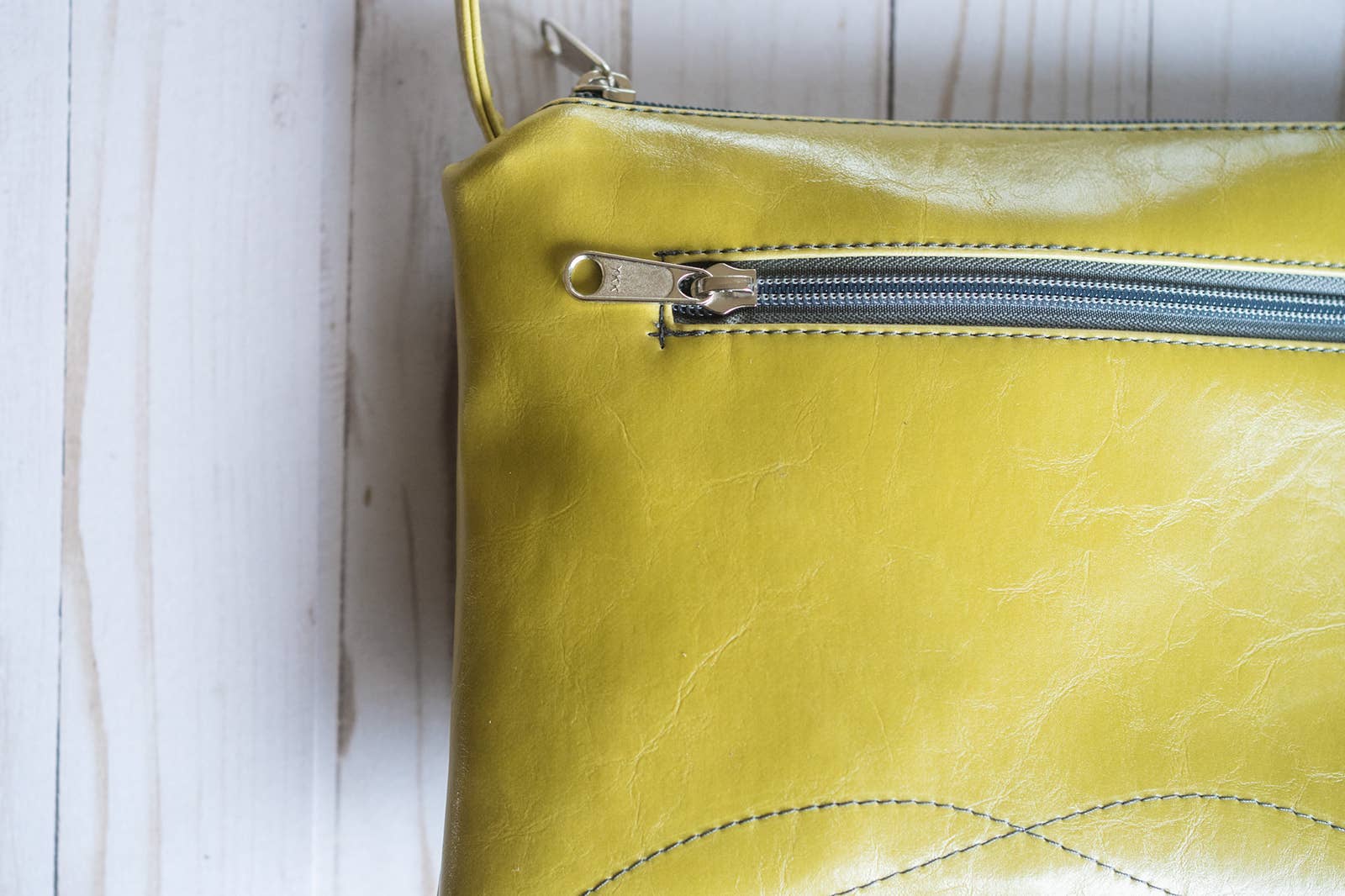 Crystalyn Kae Accessories – bolsa tiracolo - Mulher por atacado – Cha Cha - Pequena Mala a Tiracolo com alça ajustável Lavável à Máquina13