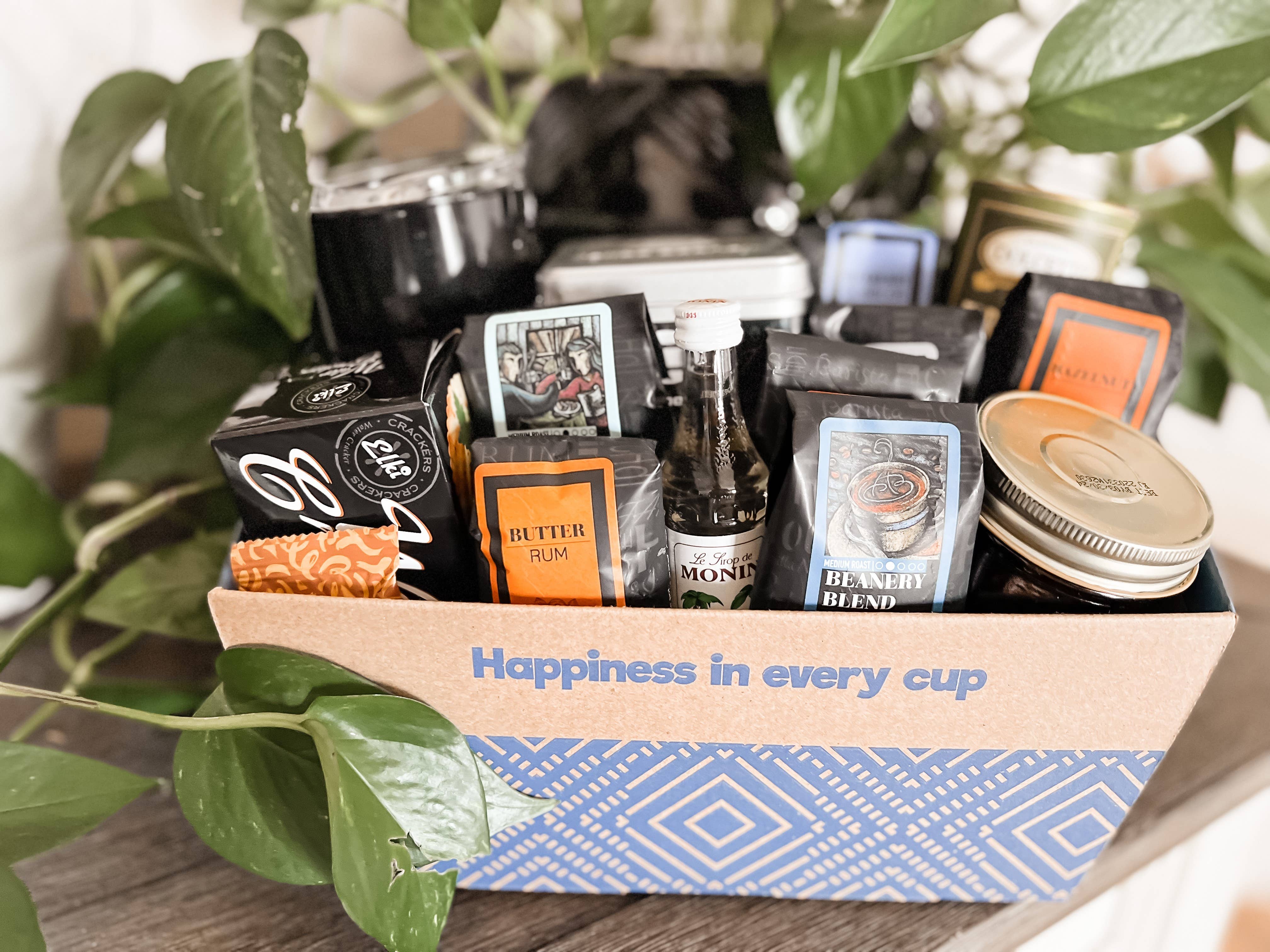 Coffee Beanery - Wholesale Food Gift Basket - Gourmet Favorites Gift Basket5