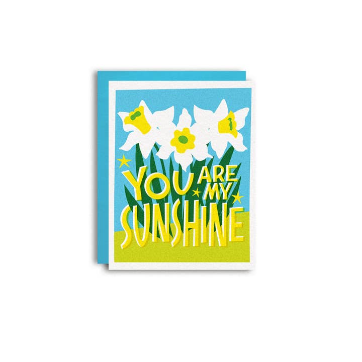 Tu es mon rayon de soleil Carte d'amour Risograph Jonquille Printemps pour la vente par Pier Six Press