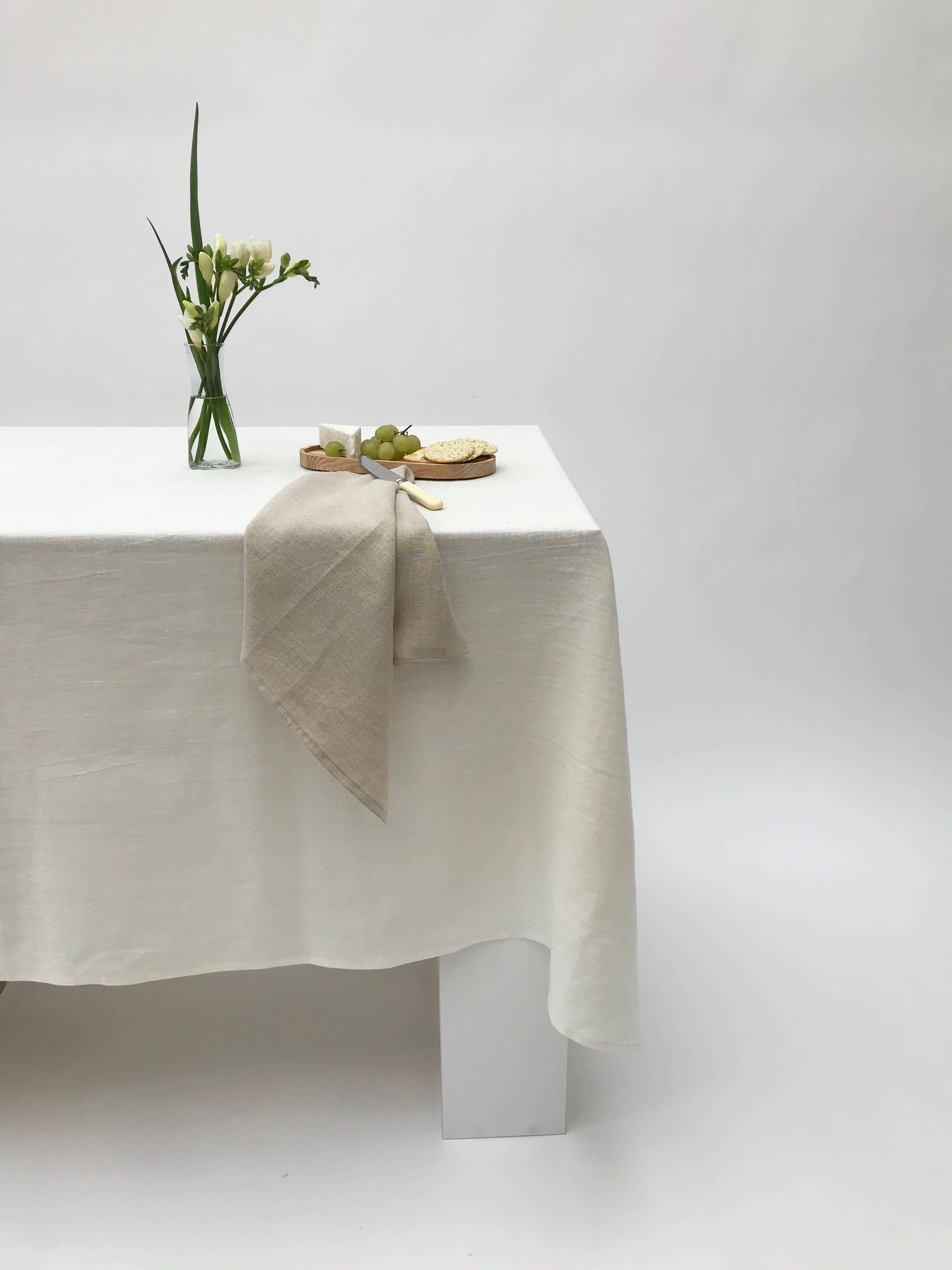 True Linen – wholesale Tablecloth – Washed Linen Off-White Linen Tablecloth2