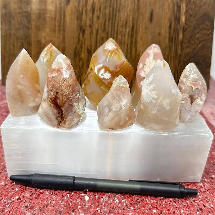 Crystal Deal· Wholesale - Wholesale Spiritual Stone/Crystal - Flower Agate Mini Flames - 1 lb bag1