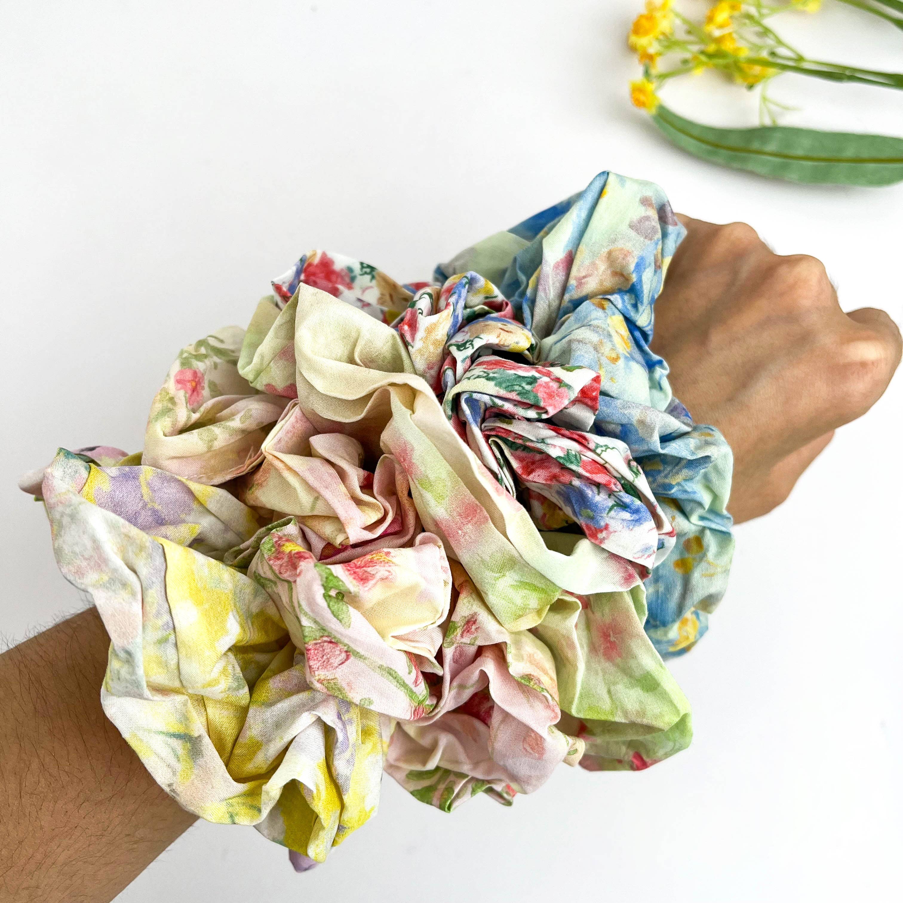 mildstyles - Vente Chouchou – femme - Chouchou à cheveux polyvalent à grand imprimé floral6