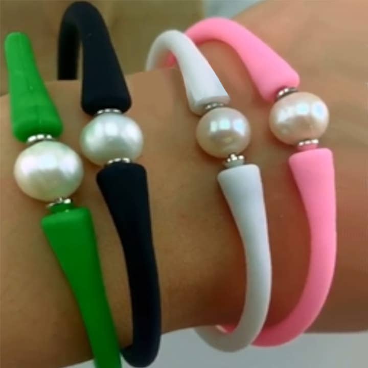Peachy Pendants - Wholesale Beaded Bracelet - Silicone Beach Bracelet w Freshwater Pearl - Mint1