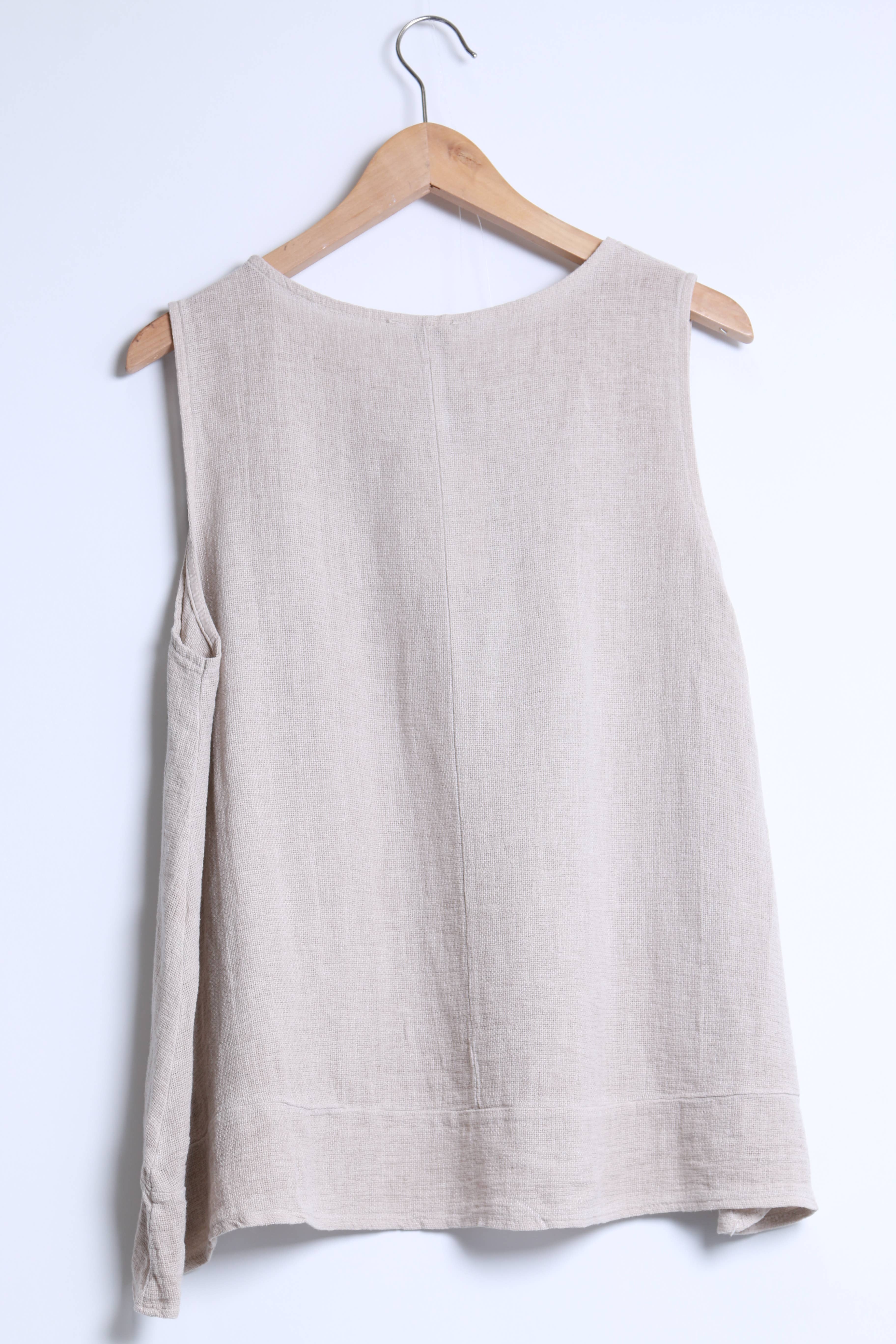 Shyloh - Wholesale Blouse - Women's - Sleeveless top in large cotton linen 1581811