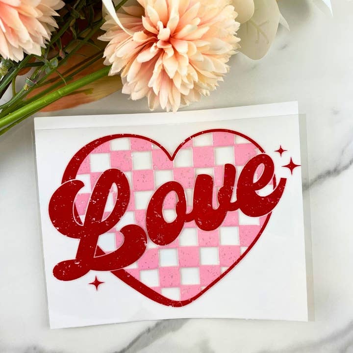 Kärlekshjärta | 4" UV DTF-dekal för wholesale av HKS Custom Designs