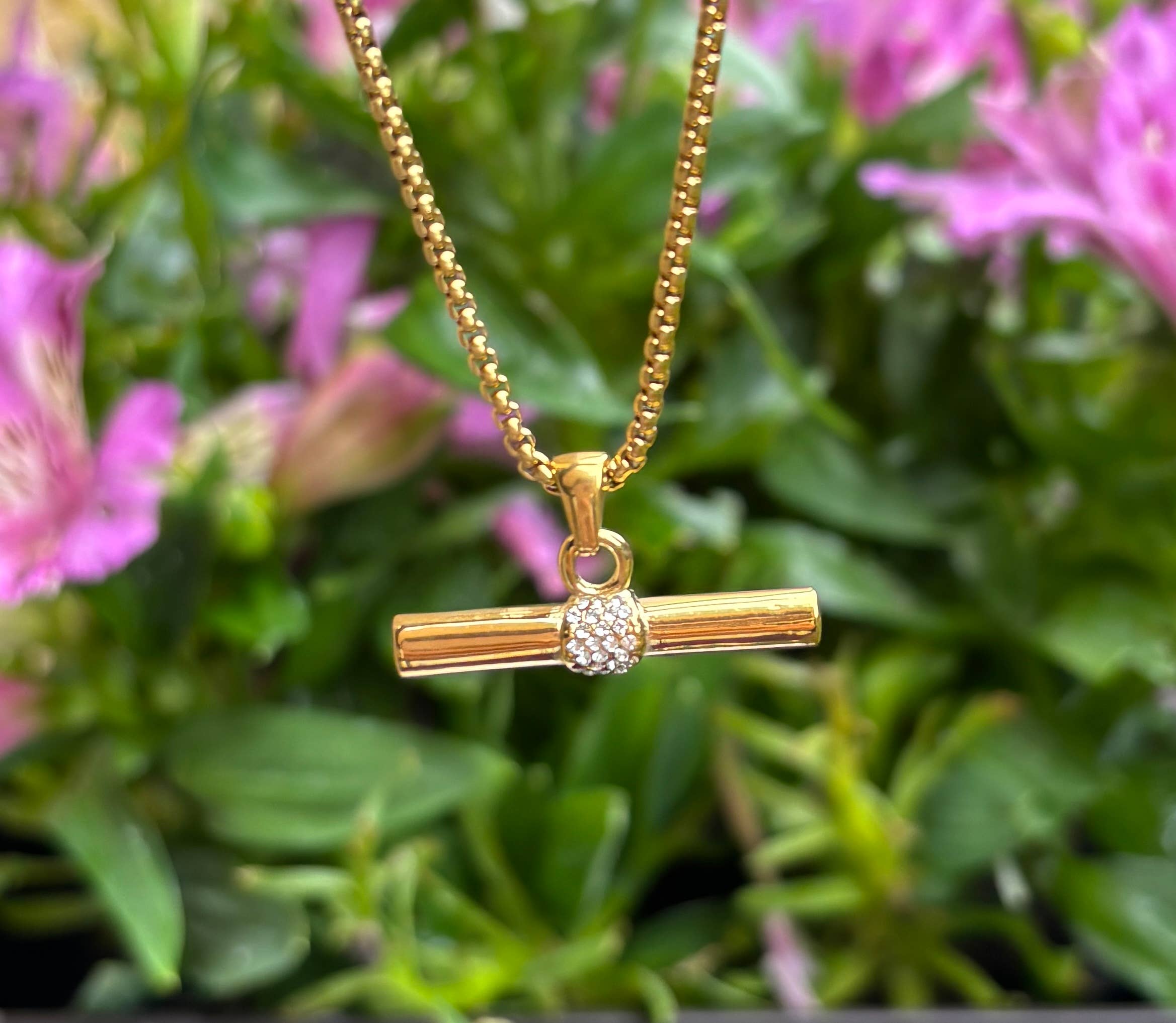 Ocean Ripples - Wholesale Pendant/charm necklace - 18ct Gold Plated Cubic Zirconia T Bar Necklace