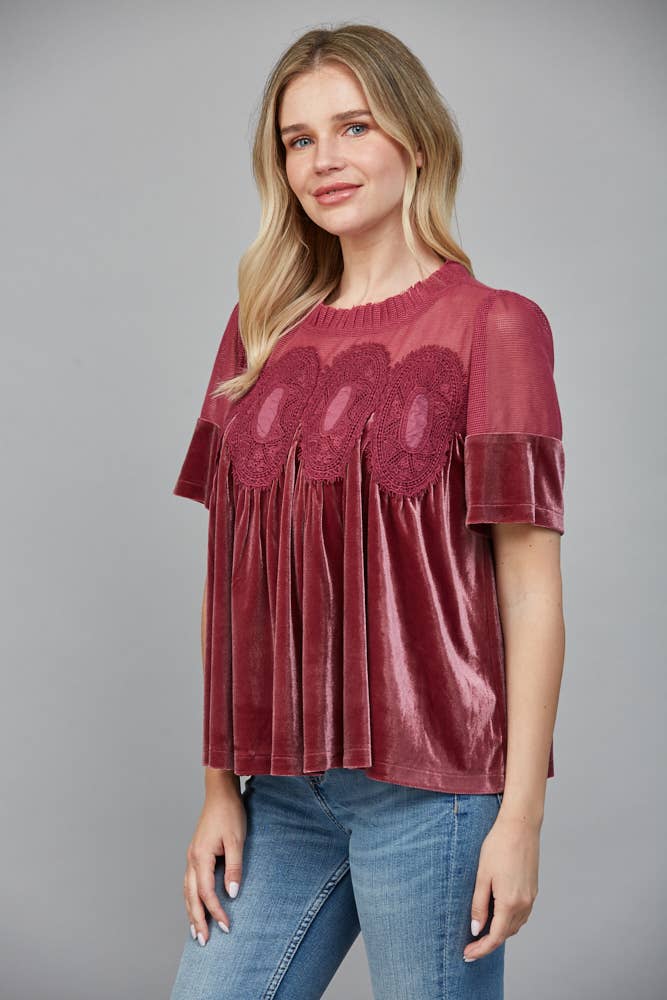 FATE – Blusa - Mulher por atacado – TOP DE VELUDO COM DETALHE DE RENDA FT2547410
