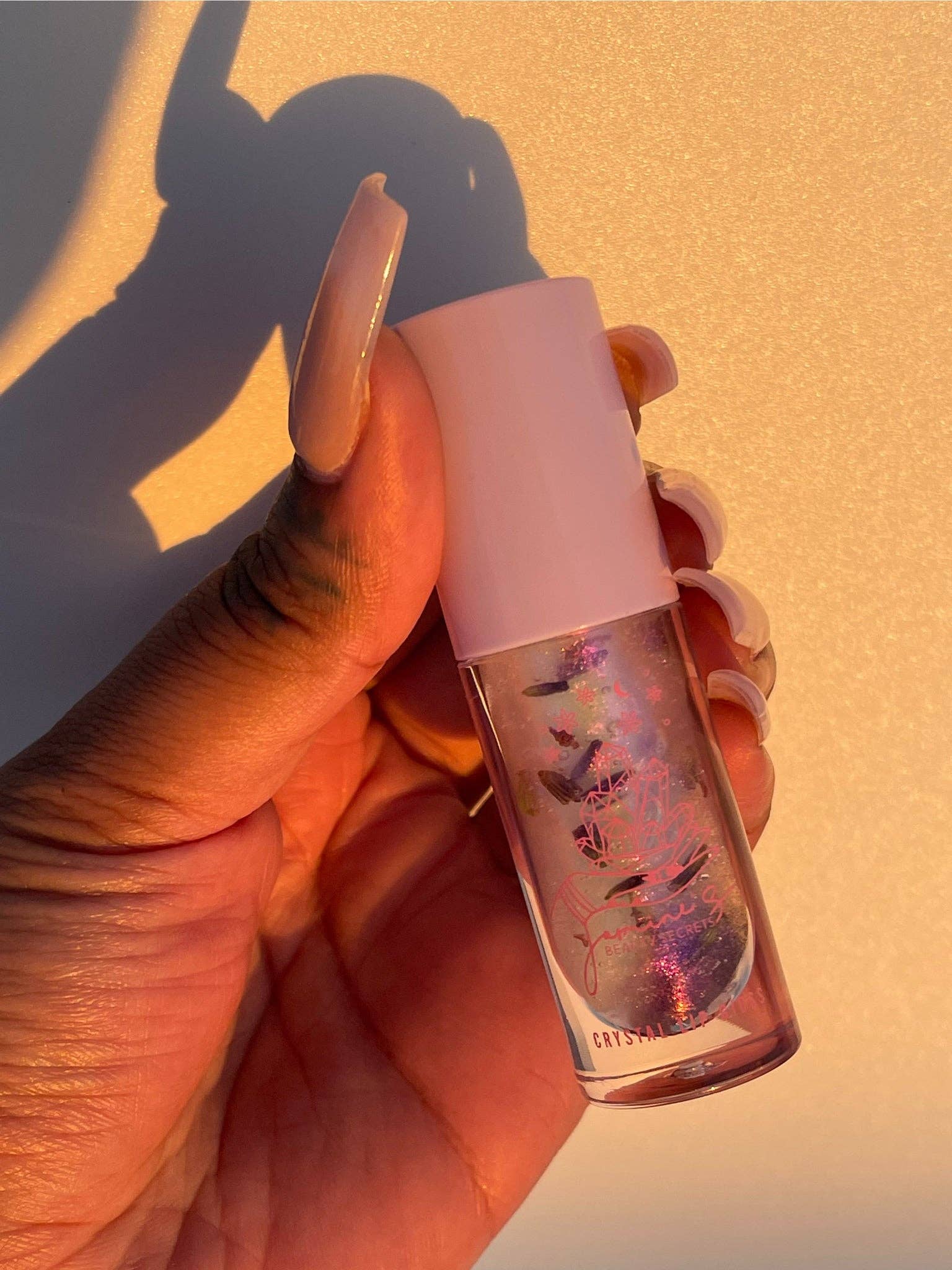 Jasmine's Beauty Secrets - Vente Brillants à lèvres et gloss - Gloss à lèvres cristallin | Gloss infusé à l'améthyste | Apaise l'anxiété3