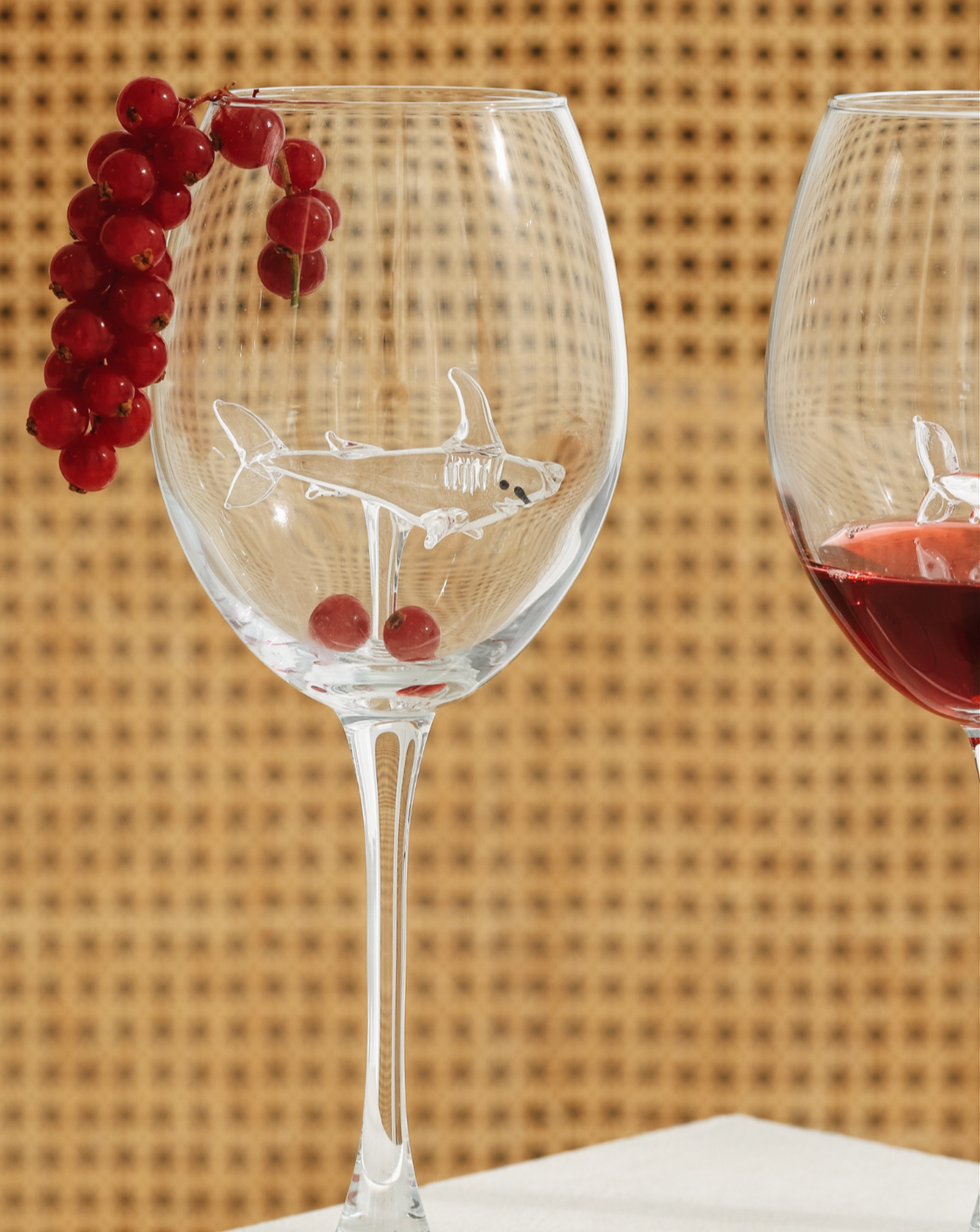 Minizoo - Wholesale Wine Glass - Wine Glasses Sharks1