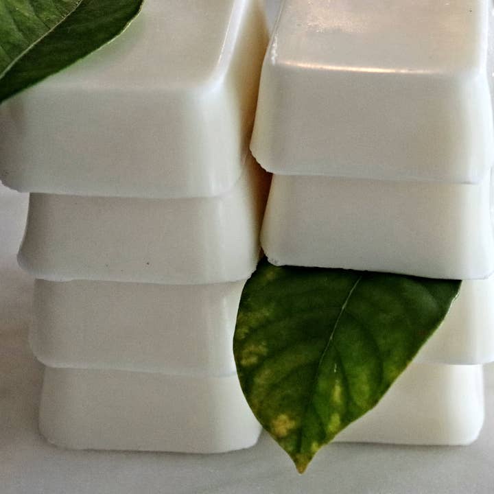 Natural Handmade Organic soap bar Gardenia for wholesale by Scented Earth
