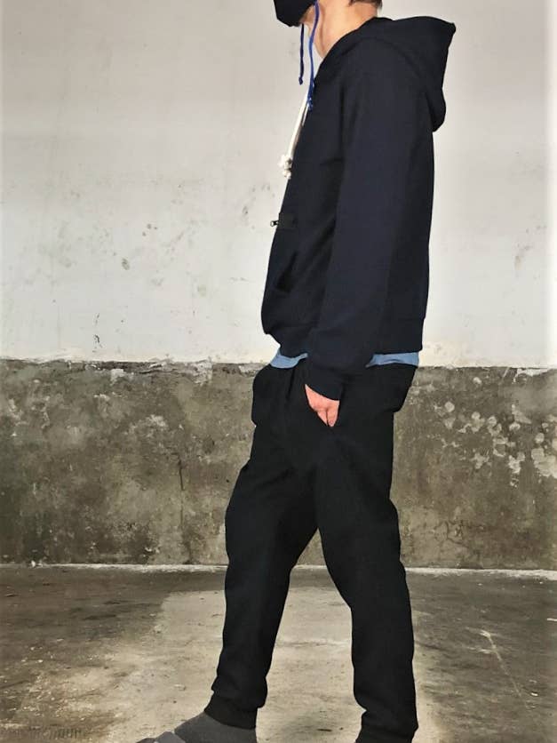 FW2022-P36: UNISEX-HOSE für den Großhandel von Txell Miras