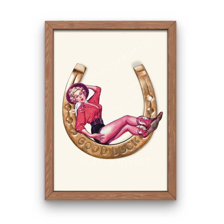 Imprimé Good Luck Babe, décor de pin-up western, impression artistique de cowgirl pour la vente par Lady Kady Art