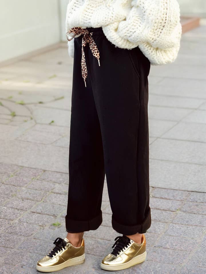 1 the Woman - Wholesale Pants - Women's - Fleece Lined Leopard Drawstring Elastic Waist Solid Pants3